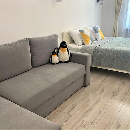 Iris Apartment On Popovich Львов Экстерьер фото